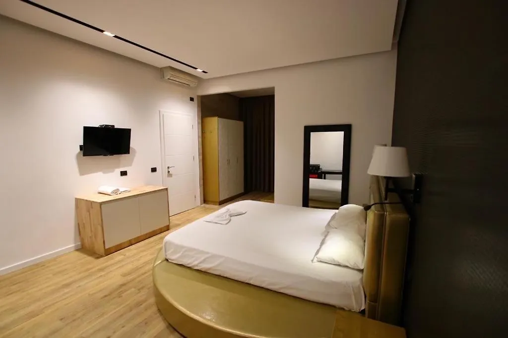 Aurelis Hotel Bërxull 4*,  ألبانيا